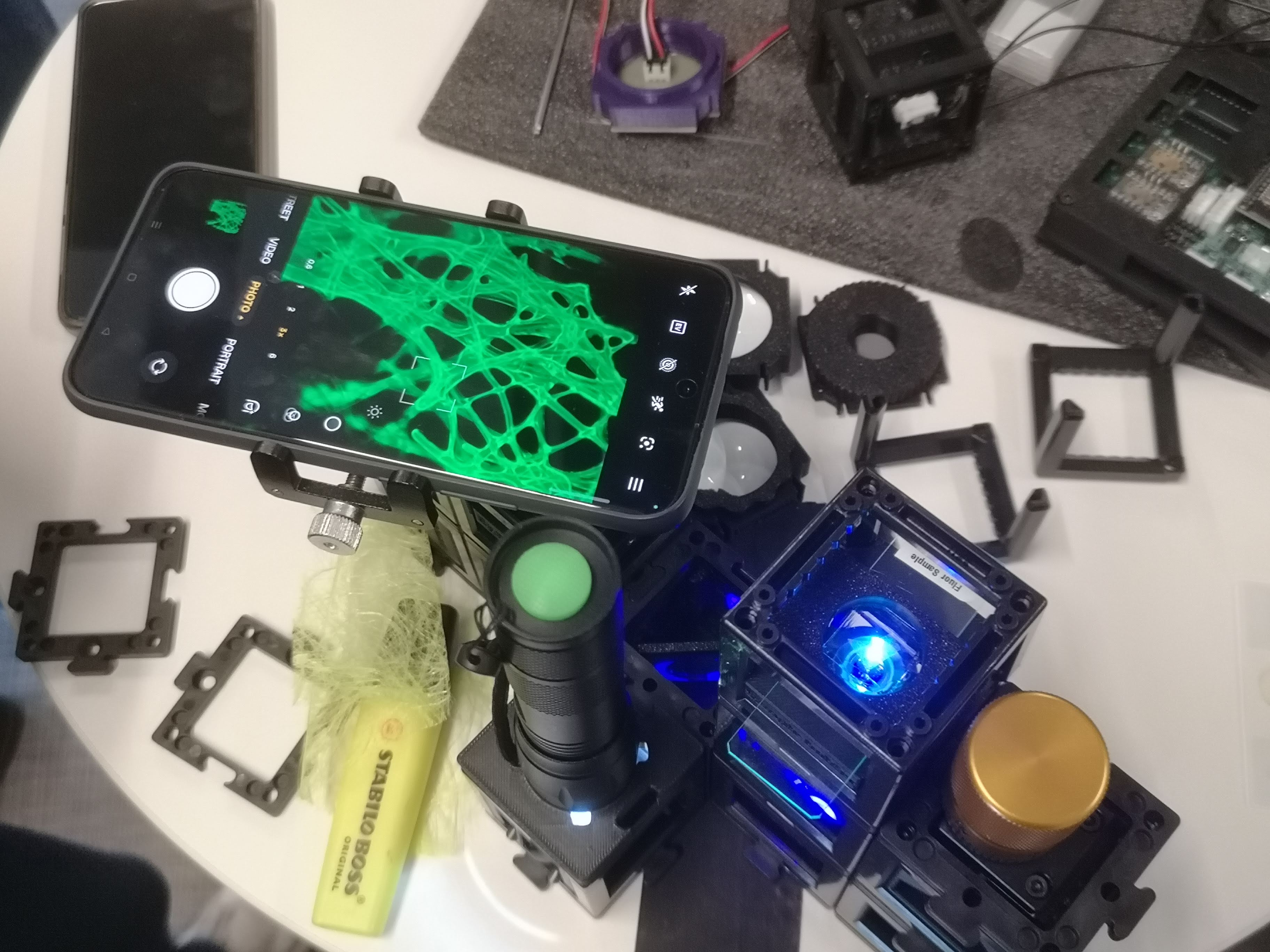 Incubator microscope